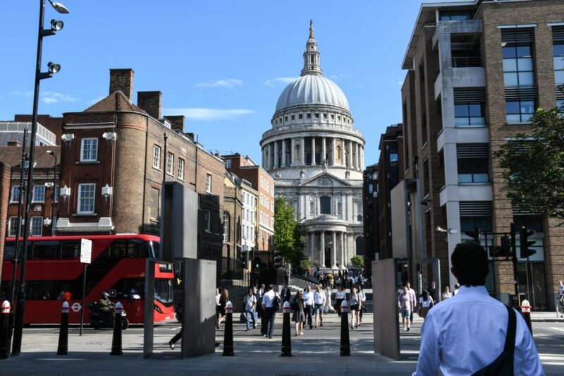 London: 50+ Sights Taxi Tour & Westminster Abbey Entry - Practical Details and Considerations