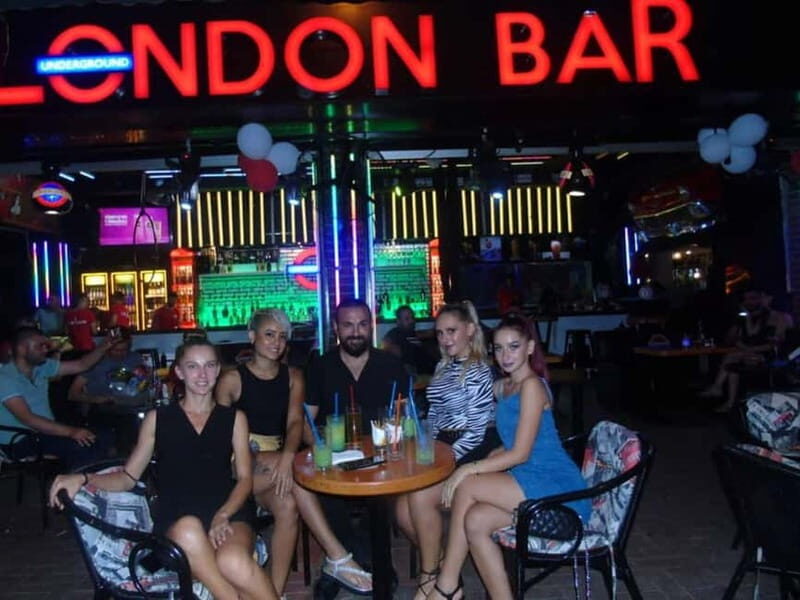 London Bar Meetup: Entry, Safe Original Drink & Transfer - A Detailed Look at the Experience