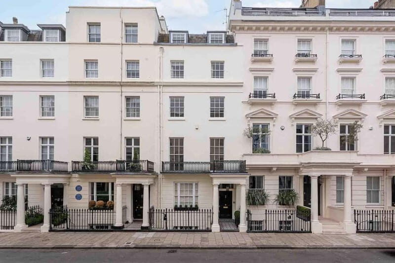 London: Belgravia Pub Crawl with 6 Pubs - Who Will Appreciate This Tour?