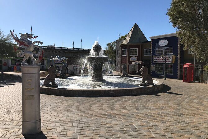 London Bridge and English Village Tour Small Group - Exploring the Details: What to Expect