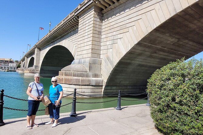 London Bridge and English Village Tour Small Group - Who Should Consider This Tour?