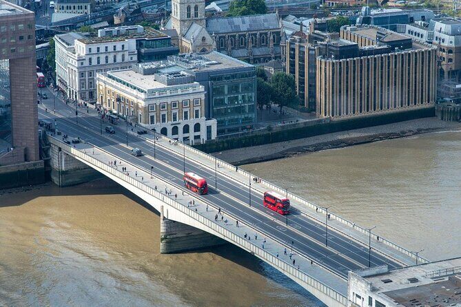 London Bridge Experience and Tombs - An In-Depth Look at the London Bridge Experience and Tombs