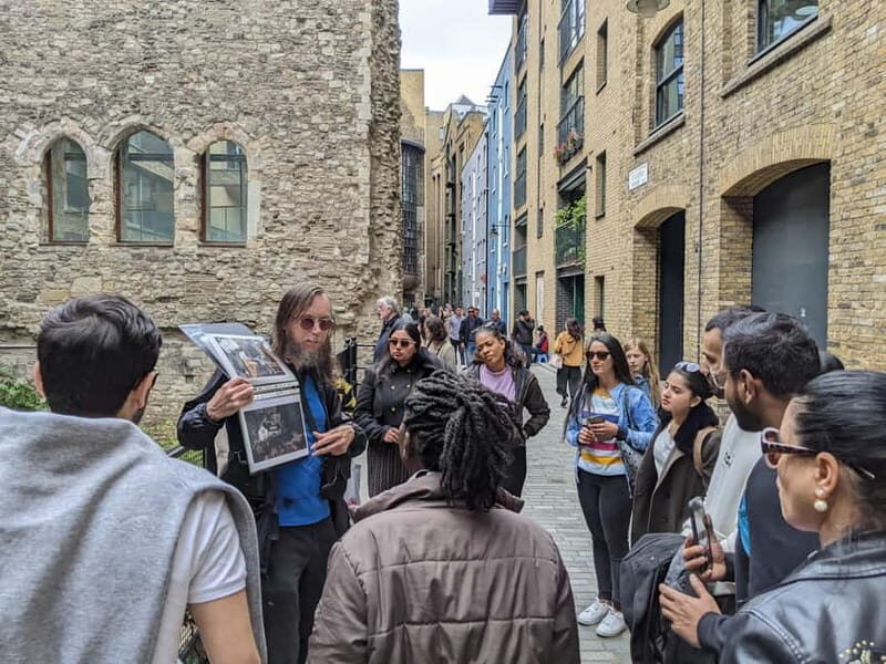 London Bridge Walking Tour: Homelessness Revisited - Detailed Breakdown of the Itinerary