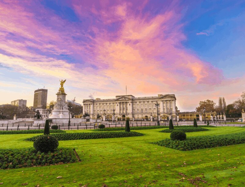 London: Buckingham Palace and Royal London Walking Tour - The Experience in Detail: What You’ll See and Do