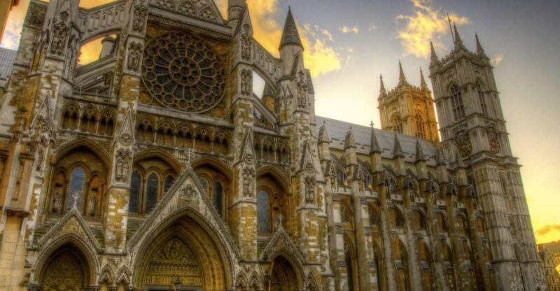 London: Buckingham Palace, Westminster Abbey & Big Ben Tour - Starting Point: The Ritz London and Early Meet-Up