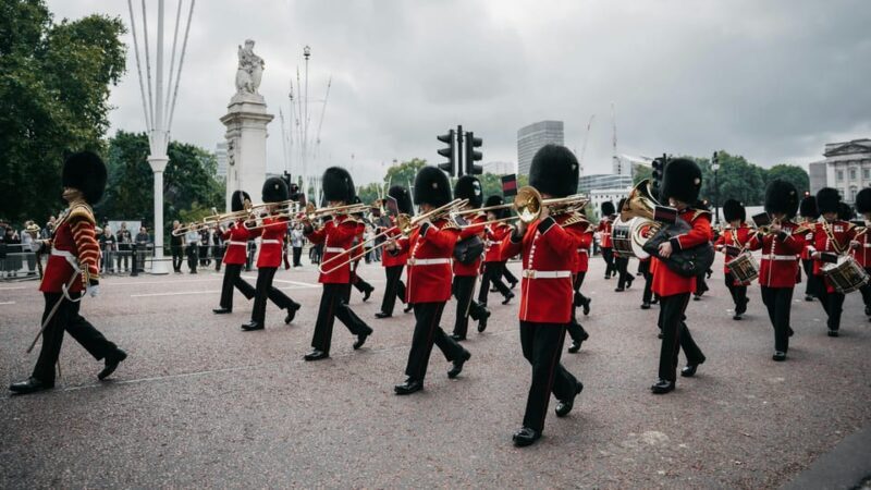 London: Changing of the Guard Experience and Landmarks Tour - Authentic Reviews: What Past Travelers Say