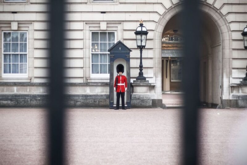 London: Changing of the Guard Private Group or Family Tour - Practical Tips for Making the Most of Your Tour