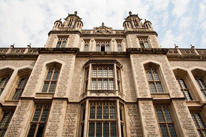 London Charles Dickens Puzzle Questo and Self-Guided Tour - An In-Depth Look at the Dickens Self-Guided Tour