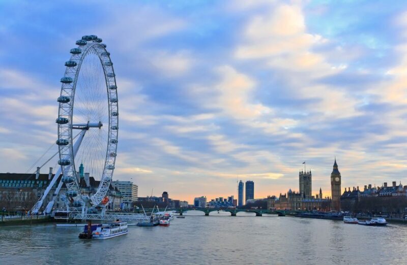 London: Christmas Lights Nighttime Bus Tour with Live Guide - The Practicalities
