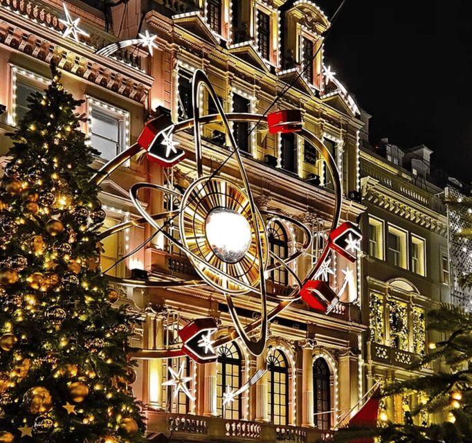 London: Christmas Lights Walking Tour - An In-Depth Look at the London Christmas Lights Walking Tour