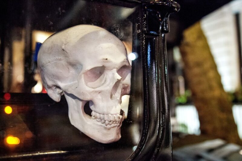 London: Comedy Horror Ghost Tour on a Bus - London: Comedy Horror Ghost Tour on a Bus – A Spooky and Hilarious Ride Through the City