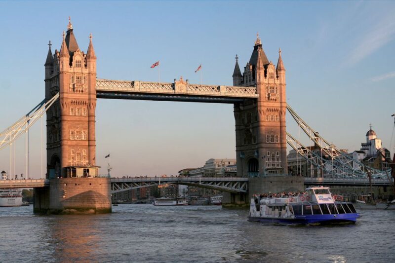 London: Crown Jewels Tour with River Cruise - Who Is This Tour Best For?