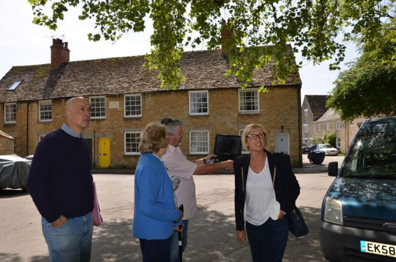 London: Downton Abbey Countryside Black Taxi VIP Tour - The Experiences That Stand Out