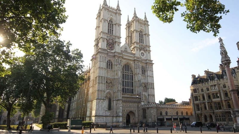 London from Edinburgh by Rail with Sightseeing & London Eye. - What Could Be Better?