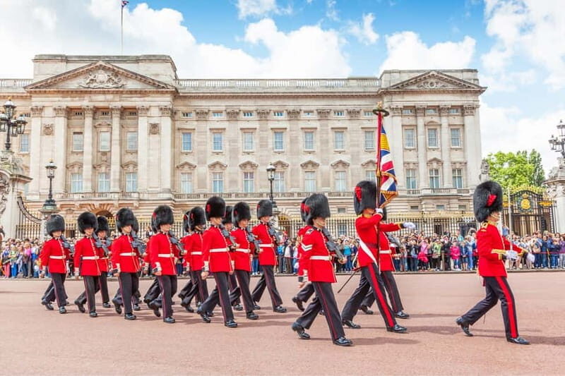 London: Full-Day Private Tour with Westminster Abbey Tickets - Exploring Londons Top Sights with a Local Guide
