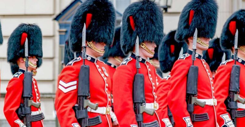 London: Full-Day Sightseeing Bus Tour with River Cruise - Who Will Appreciate This Tour?