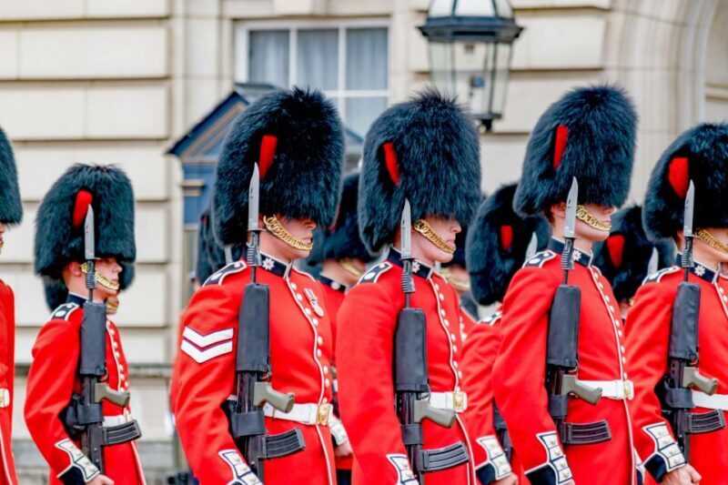 London: Full-Day Sightseeing Bus Tour with River Cruise - FAQs