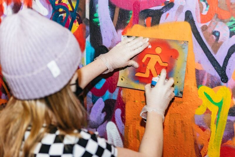 London: Half-Day Street Art Tour and Workshop - Group Size and Atmosphere
