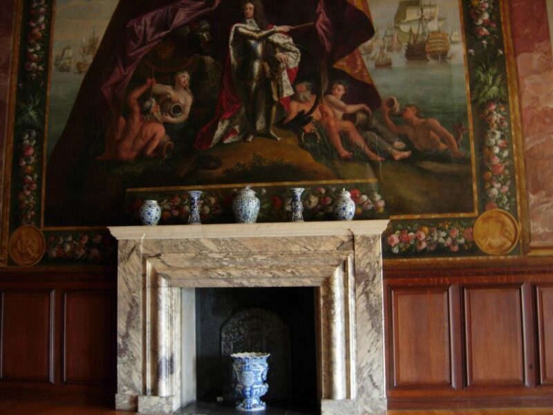 London: Hampton Court Private Guided Tour - Visiting the State Apartments of Henry VIII
