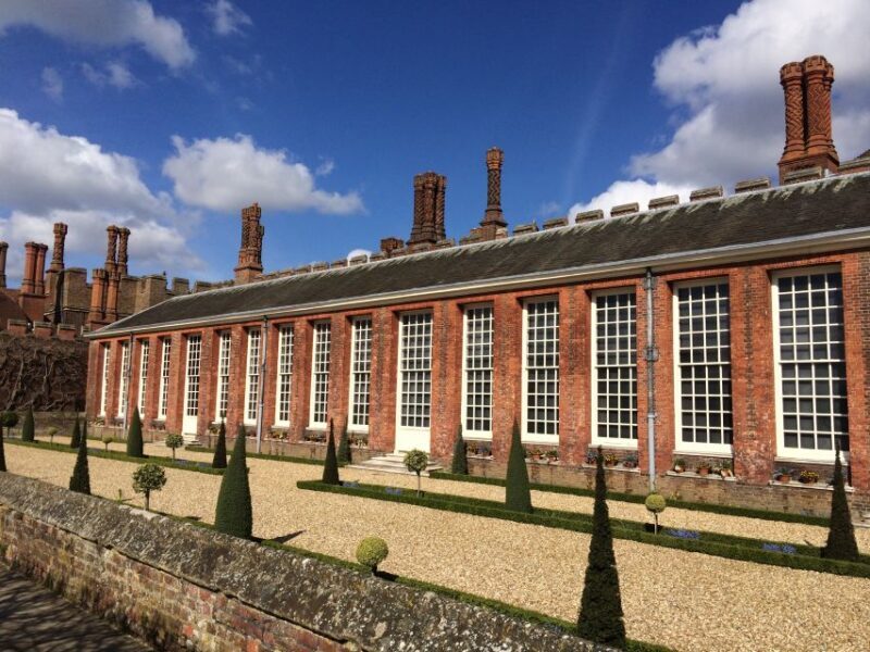 London: Hampton Court Private Guided Tour - Considerations and Potential Drawbacks