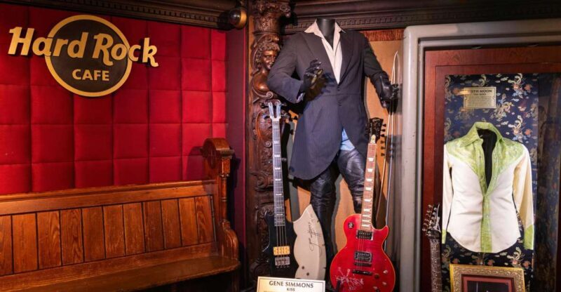 London: Hard Rock Walking Tour with Optional Lunch - Who Should Consider This Tour?