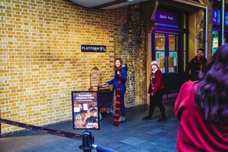 London: Harry Potter Movies Walking Tour (Kids Go Free) - The Experience on the Ground