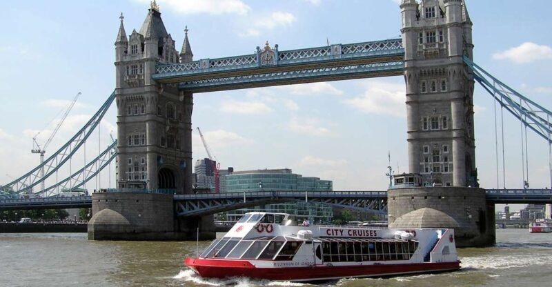 London: Harry Potter Walking Tour and River Thames Cruise - Key Points
