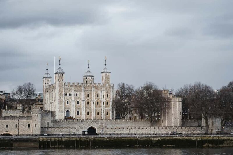 London: History on the banks of the Thames Walking Tour - London: History on the Banks of the Thames Walking Tour
