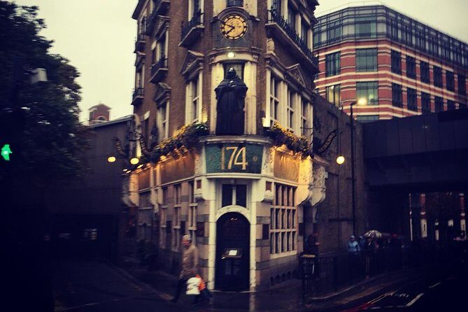 London Introduction Walking Tour - A Walk Through London’s Most Famous Sights