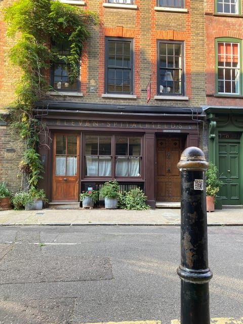 London: Jack the Ripper Guided Walking Tour - Why the Guide Makes a Difference