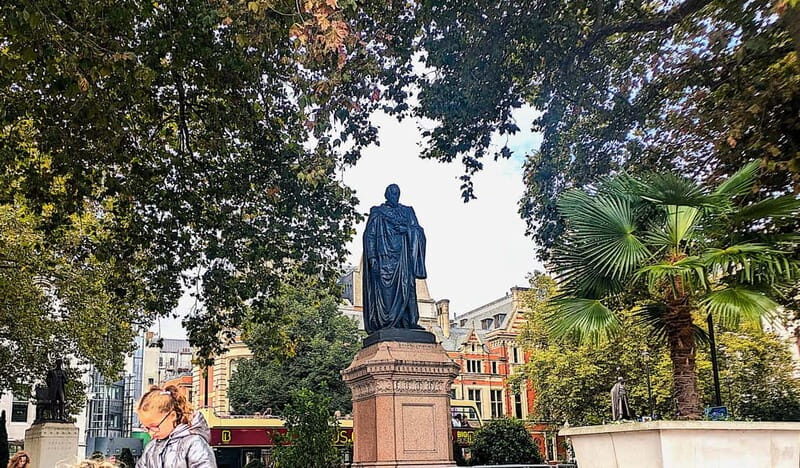 London: Jewish History - Private Walking Tour - A Deep Dive into the Tour Experience