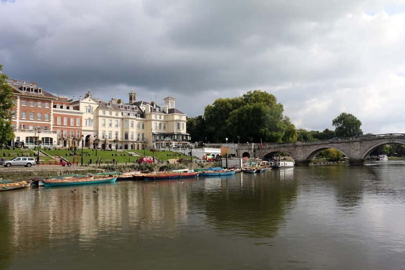 London: Kew to Richmond Court River Thames Cruise - An In-Depth Look at the Kew to Richmond Thames Cruise