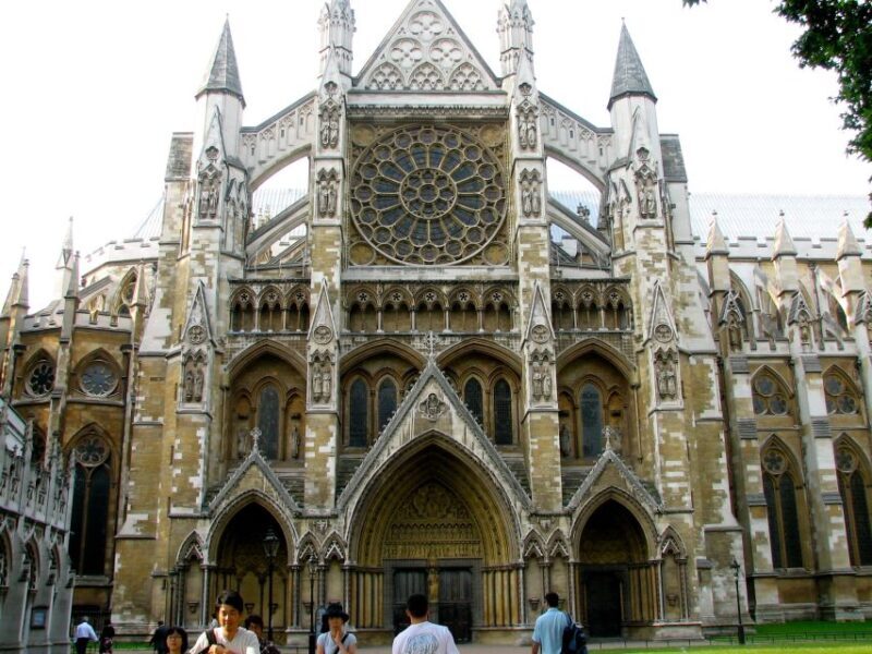 London: Kid-Friendly Westminster Abbey & Sightseeing Tour - A Walk Through Westminster and Beyond
