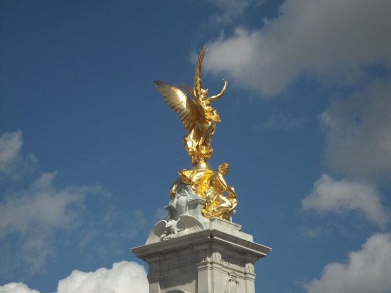 London: Kid-Friendly Westminster Abbey & Sightseeing Tour - The Value of a Guided Private Tour