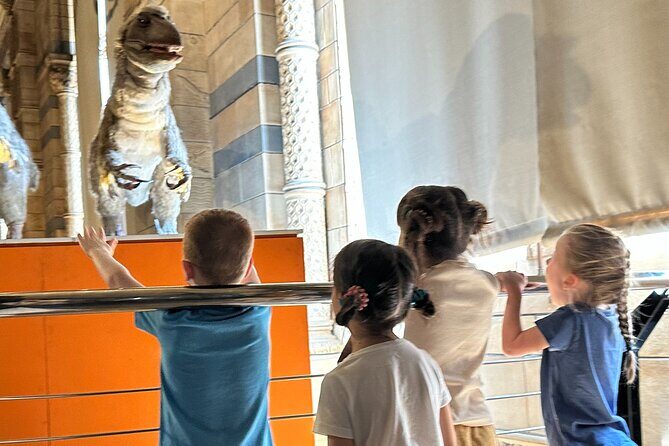 London Natural History Museum with Dinosaurs Gallery Private Tour for Kids - Exploring the Natural History Museum: What to Expect