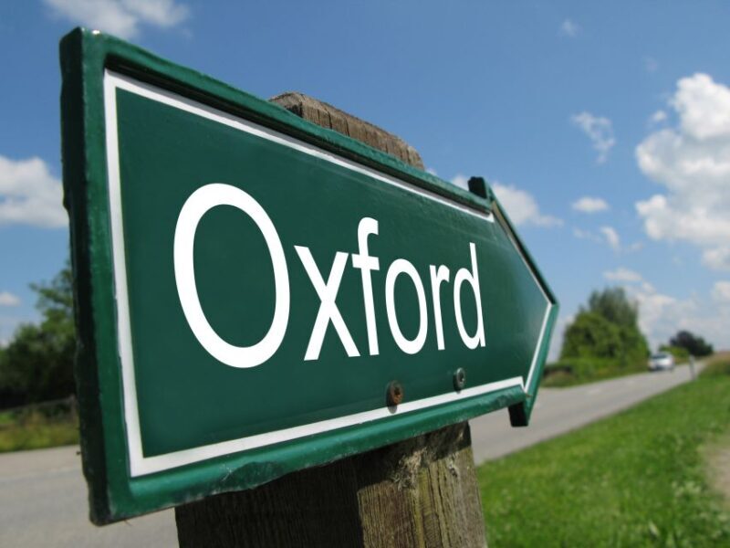 London: Oxford, Stratford, Cotswolds, and Warwick Day Trip - FAQs