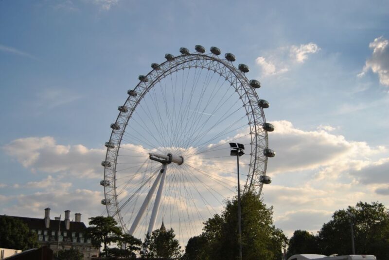 London: Private Chauffeur-Driven Sightseeing Tour - Who Should Consider This Tour?
