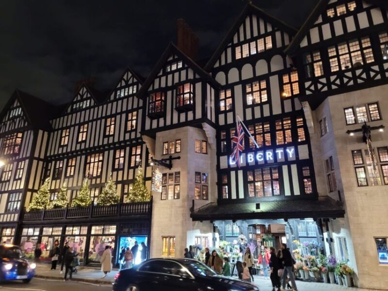London: Private Christmas Lights and Markets Walking Tour - The Value of the Tour