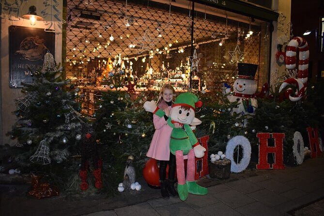 London Private Christmas Lights Taxi Tour with Pick Up - FAQs