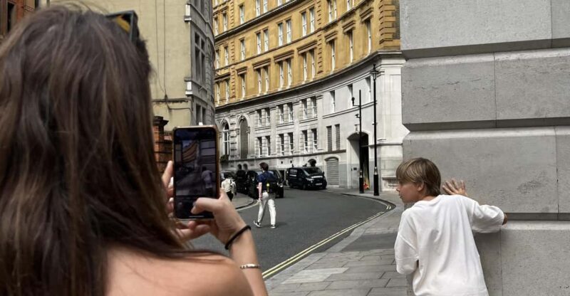London: Private Family Harry Potter Movie Locations & Cruise - Exploring London Through a Harry Potter Lens: A Private Family Tour with Cruise