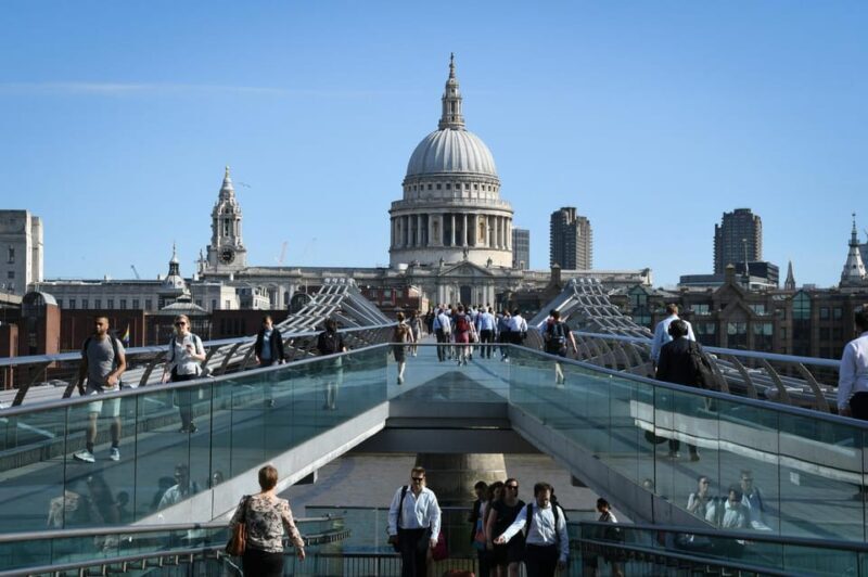 London: Private Taxi 50+ Sights Tour & St Paul's Cathedral - Logistics and Practicalities