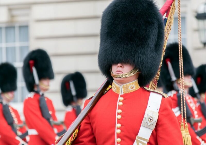 London: Private Walking Tour in Spanish - Exploring London with a Personal Touch