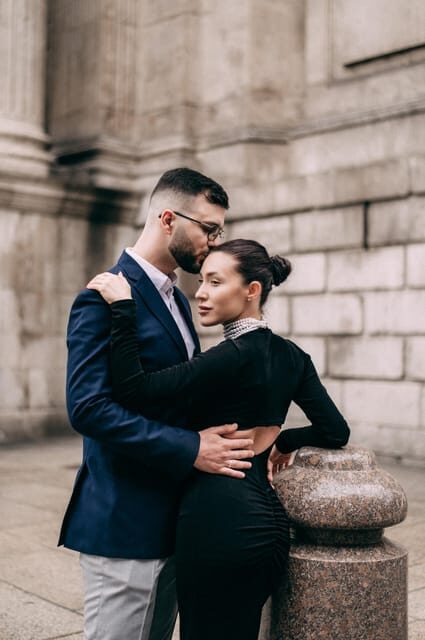 London: Professional Photoshoot to create special moments - FAQ