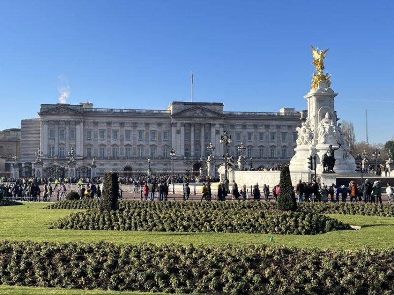London: Royal Family and Changing of the Guards Walking Tour - FAQ