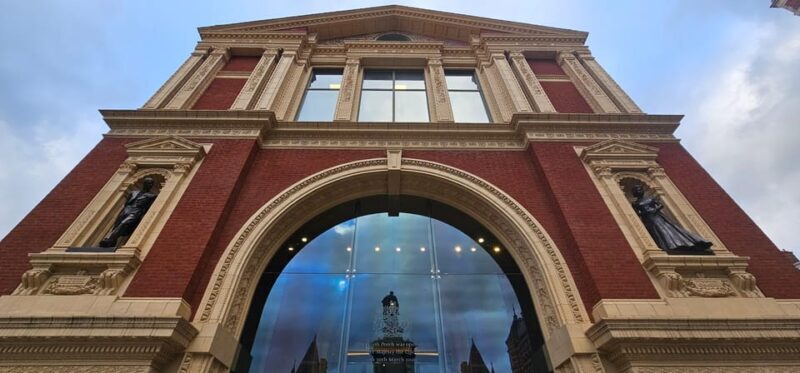 London: Royal Kensington Walking Tour - Authentic Feedback and Insights