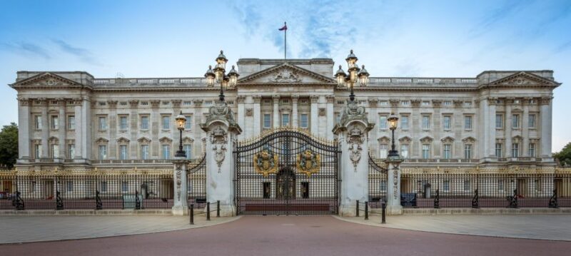 London: Royal Tour w/ timed entry to Buckingham Palace Entry - Who Should Book This Tour?