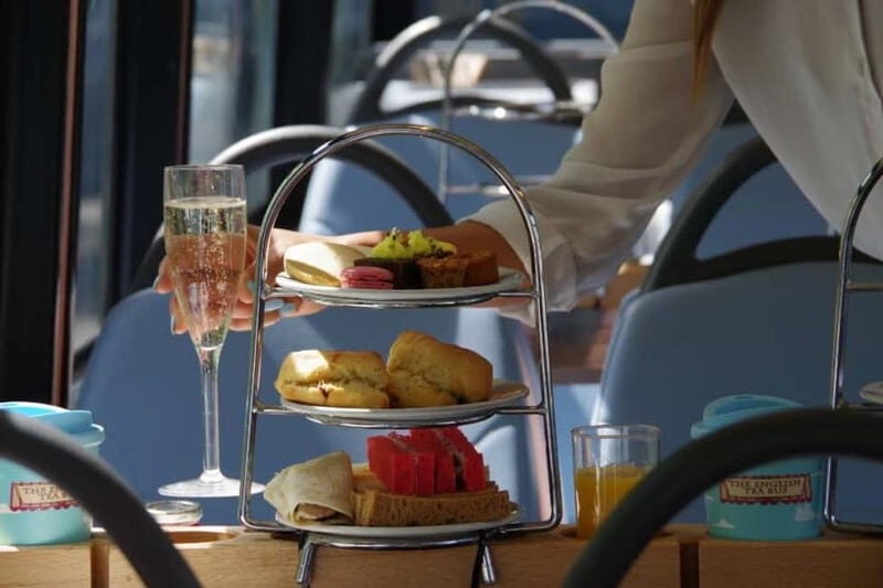 London: Royal Windsor Afternoon Tea Bus Tour - An In-Depth Look at the Windsor Afternoon Tea Bus Tour