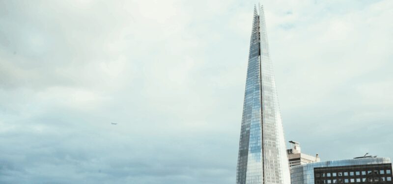 London: Self-Guided History City Tour with an App - Key Points