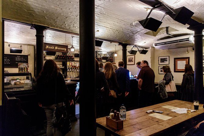 London Small Group Tour of Historical Pubs - The Value of This Tour