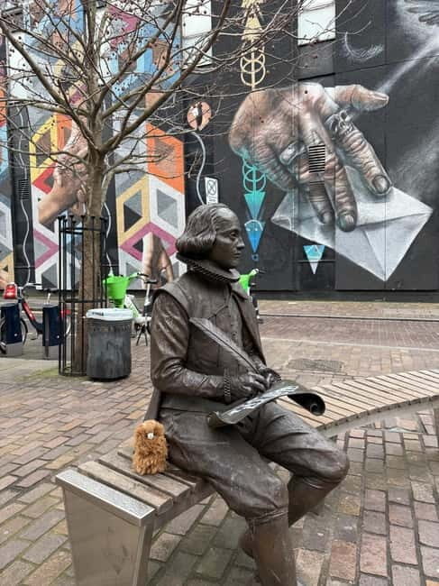 London: Street Art Tour, Shoreditch - Exploring Shoreditch’s Street Art Scene